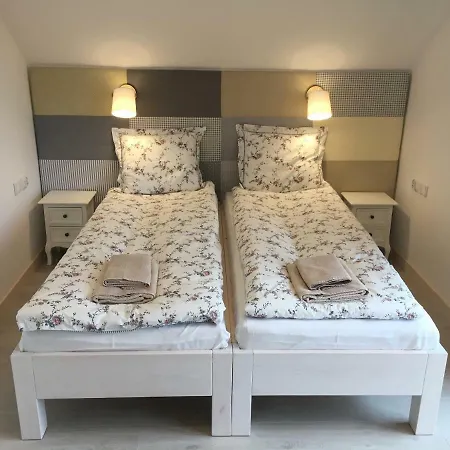 Malinowe Wzgorze 90 M2 Z Sauna I Balia 펜션